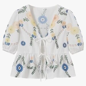BRAND NEW Tie Front Boho Cottage Trendy Top